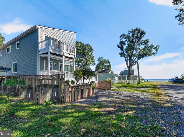 804 Beach Ave, North Beach, MD 20714