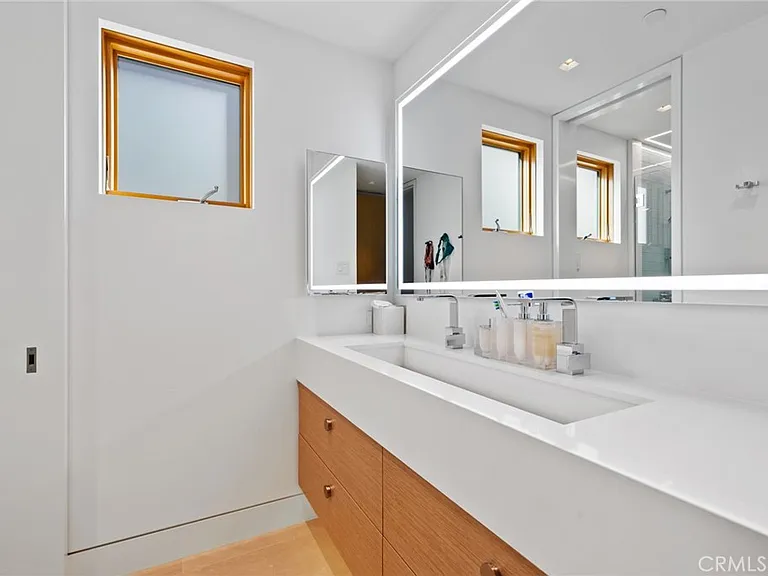 1509 E Bay Ave — Photo 21