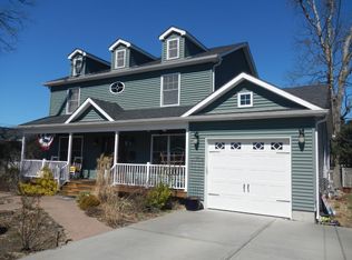47 Stuart Ave, Babylon, NY 11702