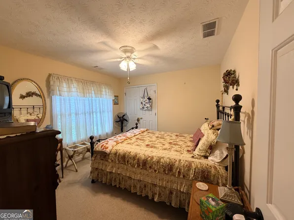4090 Forest View Dr SE, Conyers, GA 30094