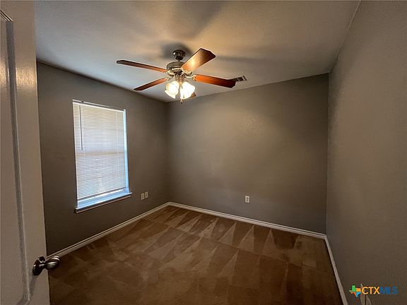3rd image of 403 Hedy Dr