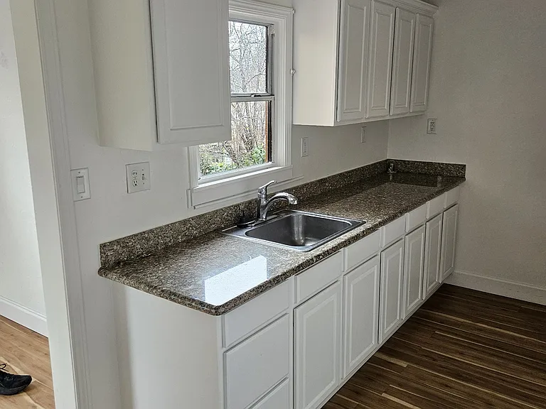 2014 Virginia St #4 — Photo 1