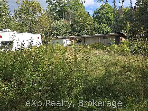 2nd image of 1331 Miller Rd
