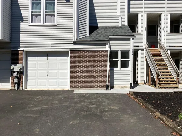 2803 Creekside Dr, Newark, DE 19711