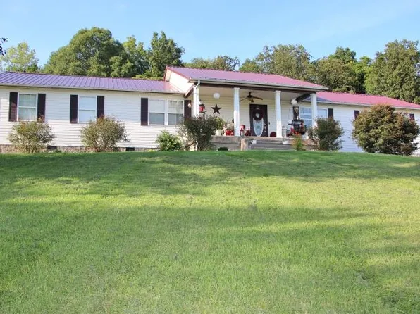 2076 Charlie Moran Hwy, Horse Cave, KY 42749
