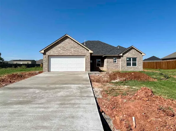 13671 NE Lafayette Dr, Elgin, OK 73538