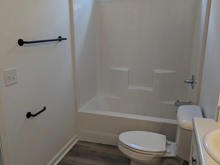 113 Edgefield Rd — Photo 21