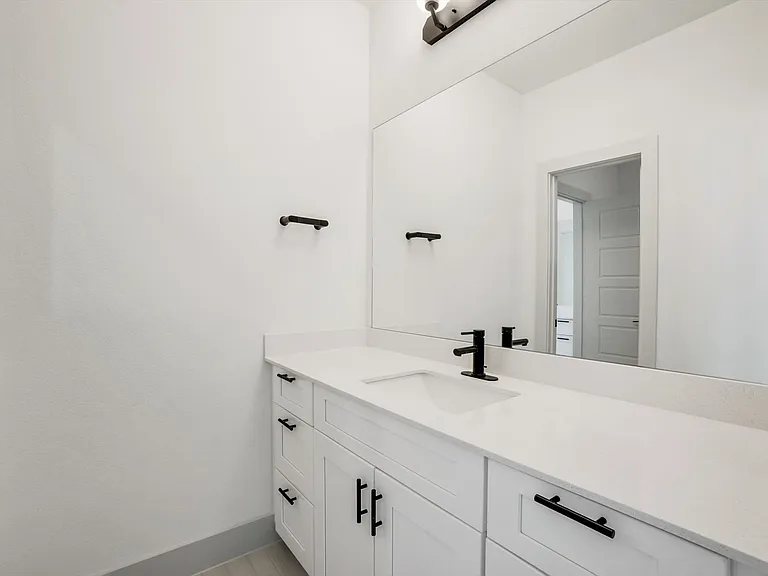 17136 Texas Pistache Dr — Photo 33