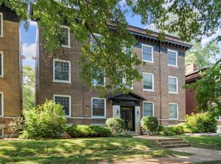 6126 Washington Blvd APT 301, Saint Louis, MO 63112