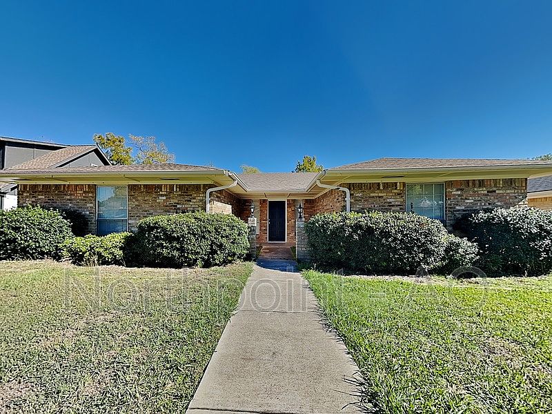 1st image of 4018 Cedar Creek Dr