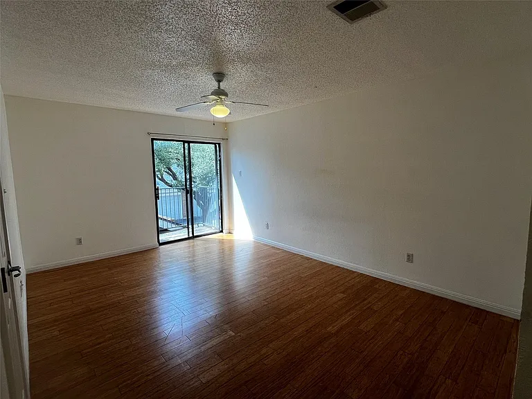 7635 Guadalupe St #1002 — Photo 22