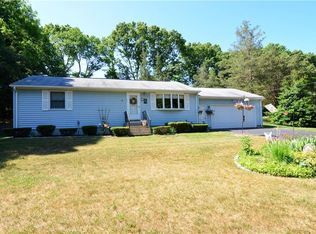 73 Quaker Ln, West Warwick, RI 02893