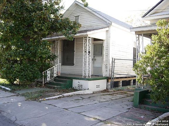 5th image of 1909 N Alamo St