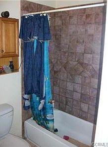 3rd image of 1284 W Oakwood Dr