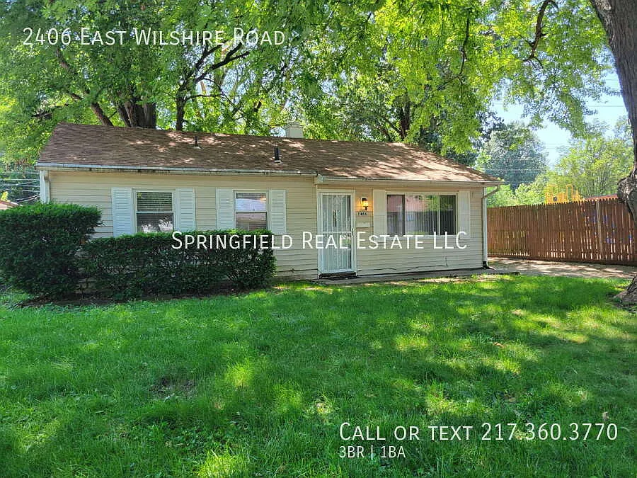 Sweet Home 3 Bedroom with Garage & Stainless Steel Appliances — Photo 1