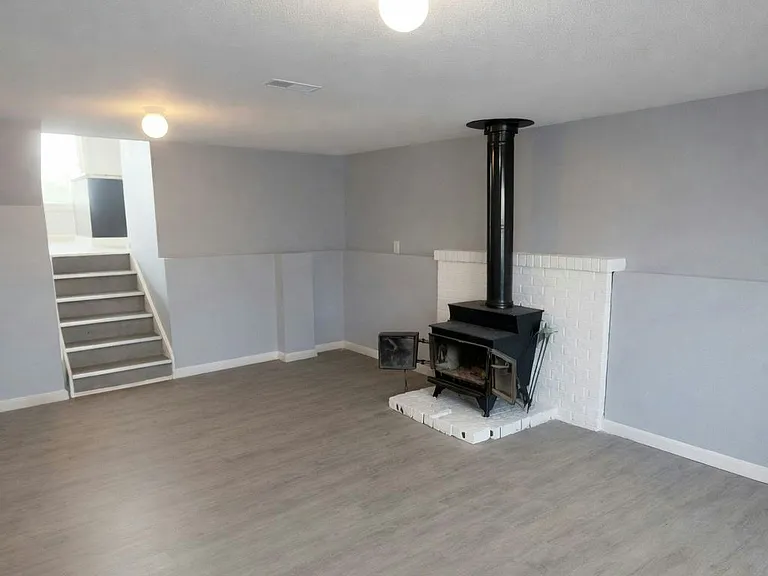 112 Dunderry Ln — Photo 3