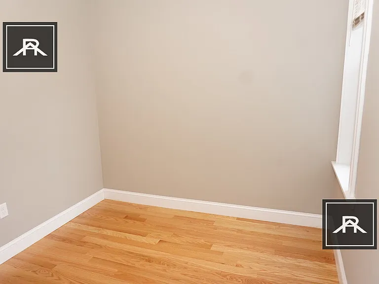 1916 Beacon St #2 — Photo 9