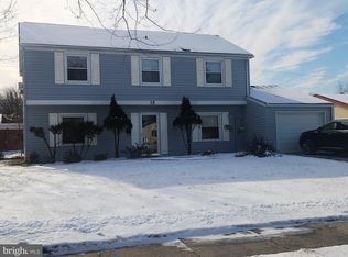 15 Pennypacker Dr, Willingboro, NJ 08046