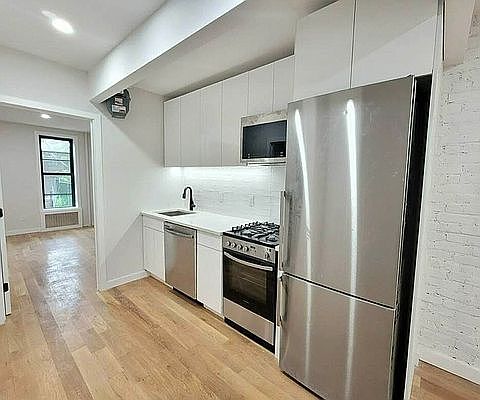 3rd image of 192 Rockaway Ave #1F