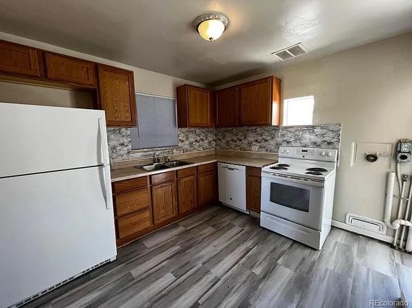 denver-colorado-444262140 picture