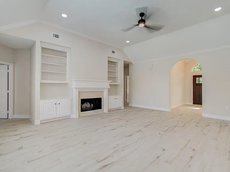 1711 Stone Meadows Ln — Photo 19