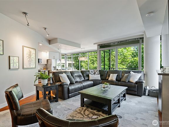3rd image of 900 Lenora Street #W300