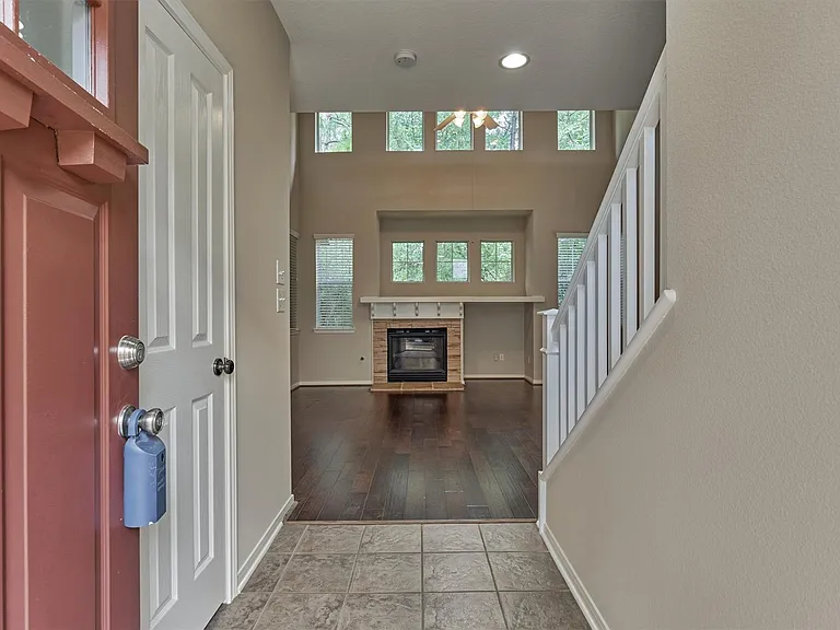 83 Woodlily Pl — Photo 3