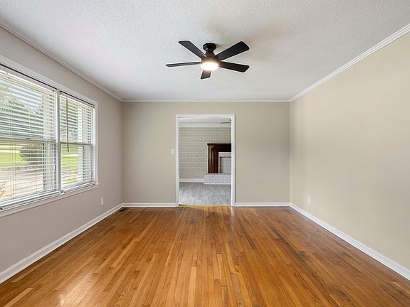 5th image of 109 Bondale Dr