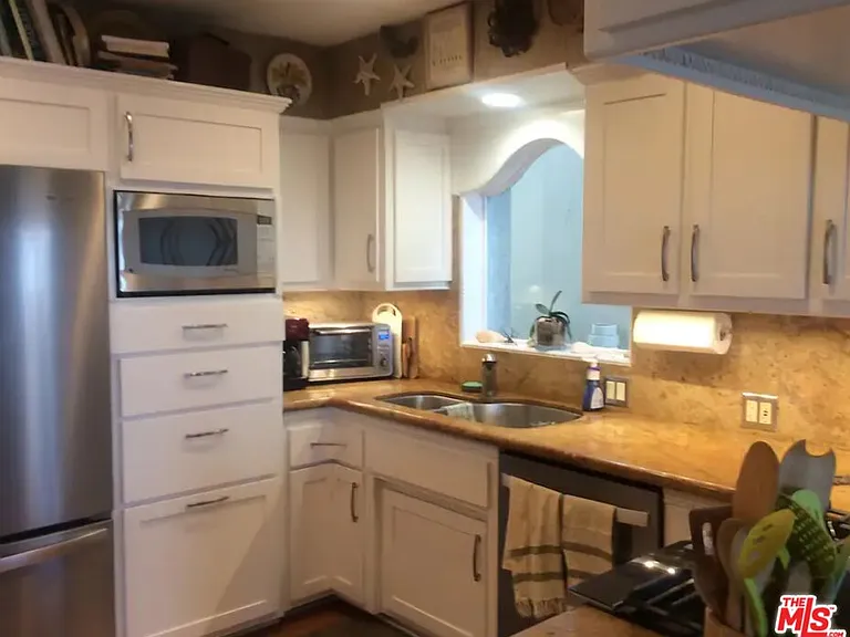 73A Surfside Ave — Photo 6
