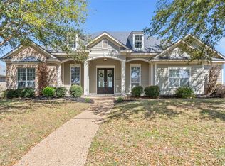 5613 Plantation Dr, Waco, TX 76708
