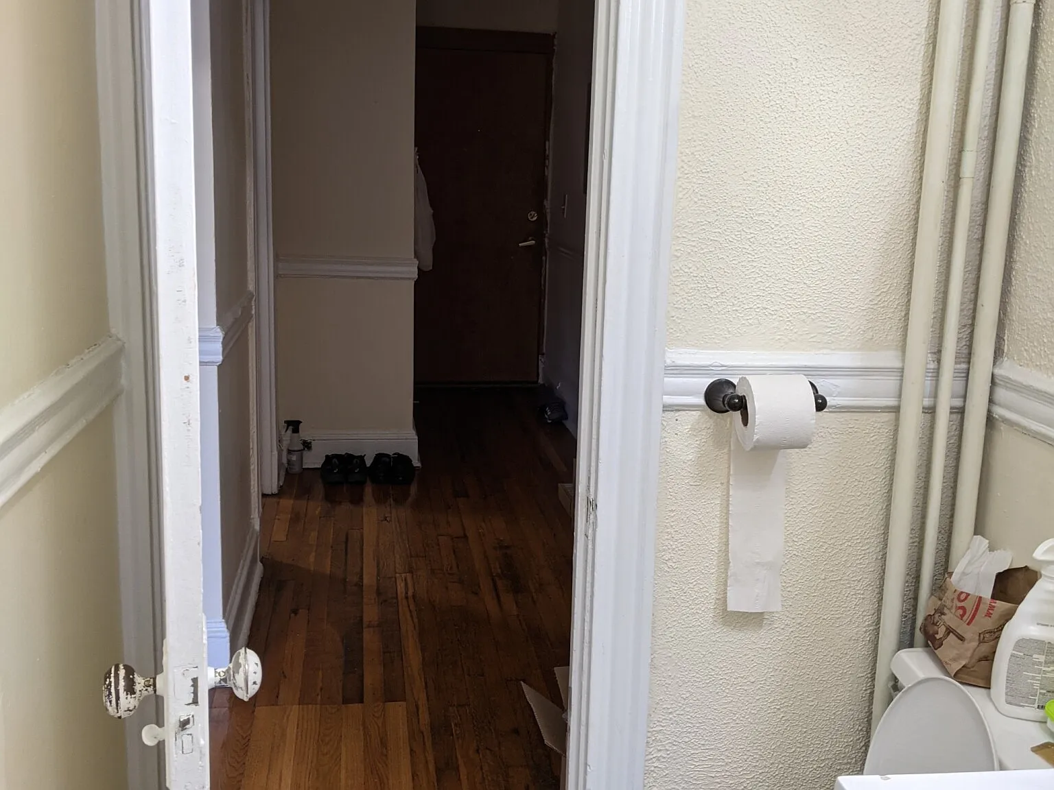 1 bed, 1.0 bath, 635 sqft, $2,300 — Photo 2