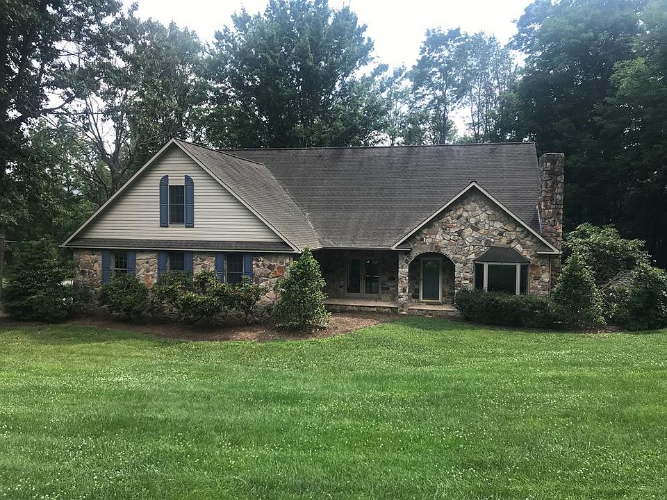 1st image of 705 N 30th St