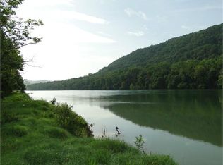 30 Harmontown Rd, Batesville, AR 72501