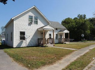 40 Maple St, Morrisonville, NY 12962