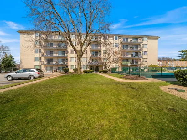 5510 Lincoln Ave Unit 202, Morton Grove, IL 60053