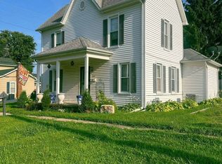 742 Williams St, Barry, IL 62312