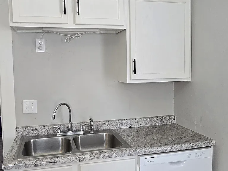 202 W Emerson St #1 — Photo 7