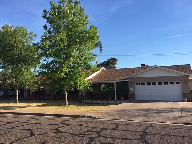 2nd image of 5011 E Mitchell Dr
