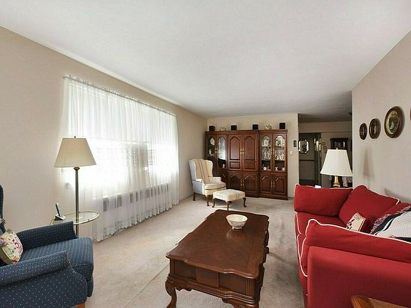 2nd image of 31-90 140th St APT 6K