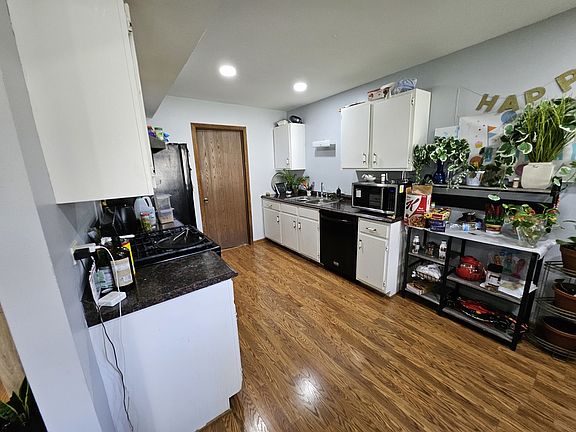 5th image of 1762 De Forest Ln