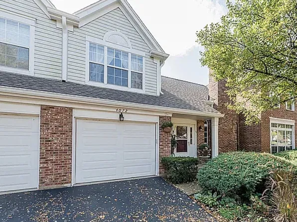 4072 Newport Ln #15-2, Arlington Heights, IL 60004