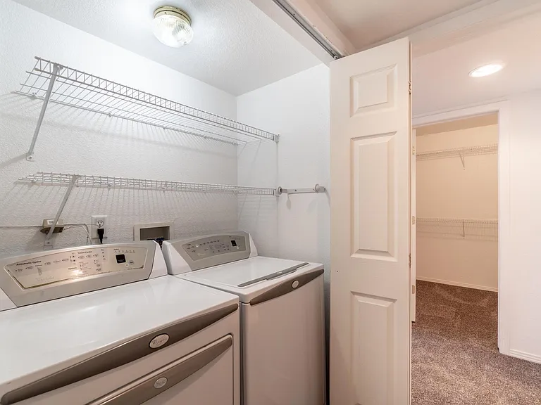 3002 W Elizabeth St #15G — Photo 7
