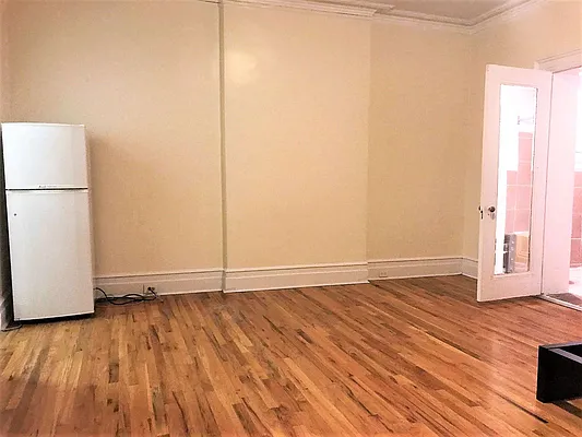 Rented by Lang Realty LLC | media 15