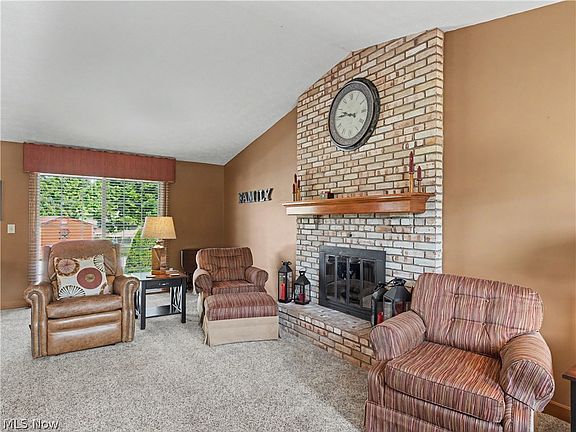 4th image of 12203 Shoshone Ave NW