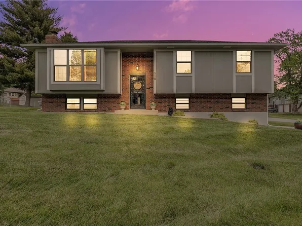 329 S Kendall Ave, Independence, MO 64056