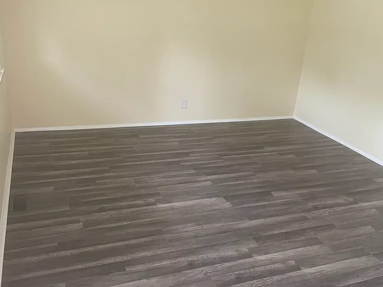 745 Pelican Ln — Photo 10