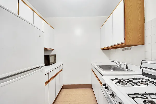 Rented by Corcoran | media 10