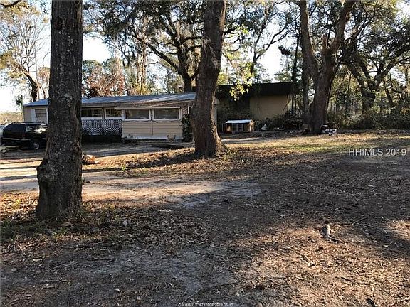 4th image of 6 Bluebell Ln