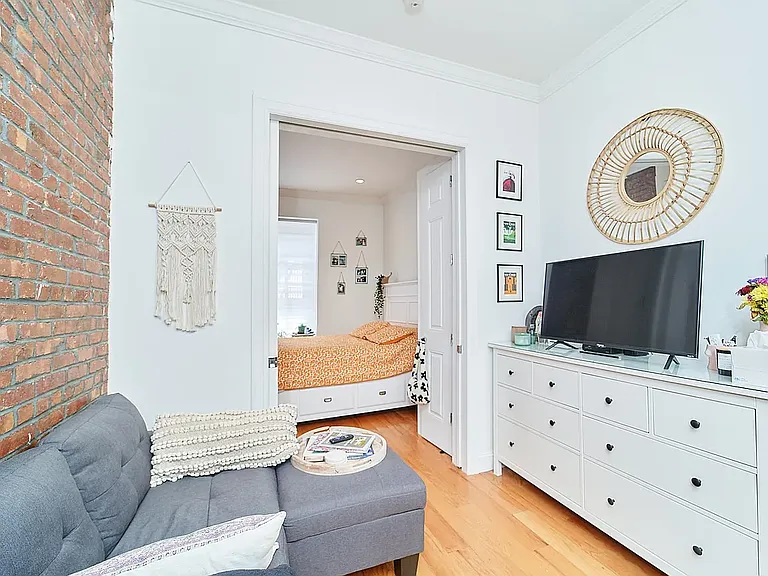 325 E 83rd St #1BB — Photo 3