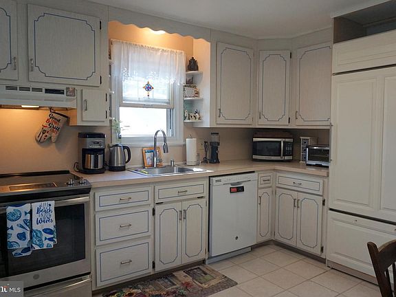 5th image of 2209 Worthington Ave